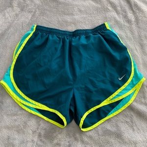 Nike Women's 3'' Dry Tempo Core Running Shorts